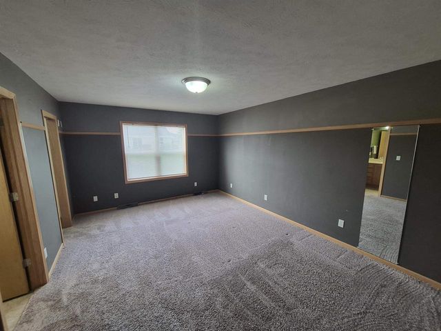 4022 Kingsford Drive, Janesville, WI 53546