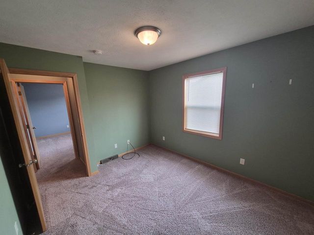 4022 Kingsford Drive, Janesville, WI 53546