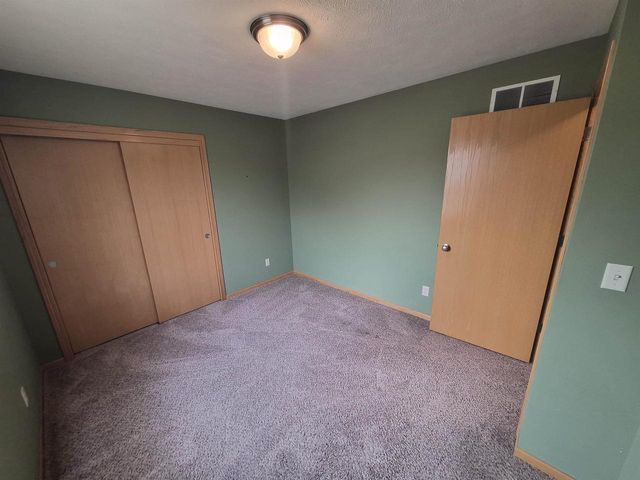 4022 Kingsford Drive, Janesville, WI 53546
