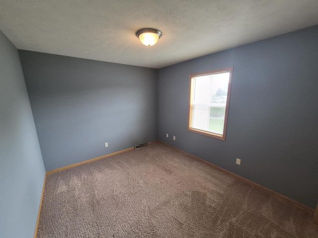 4022 Kingsford Drive, Janesville, WI 53546