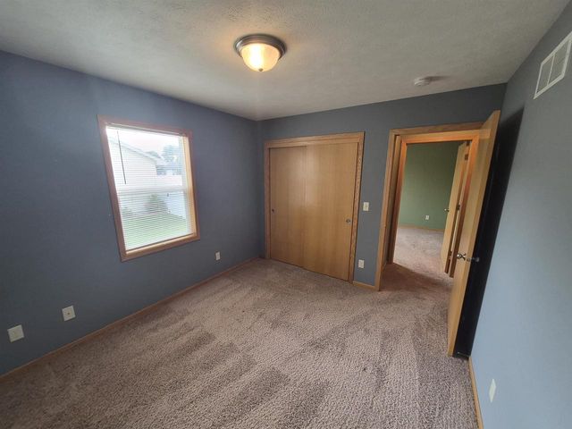 4022 Kingsford Drive, Janesville, WI 53546