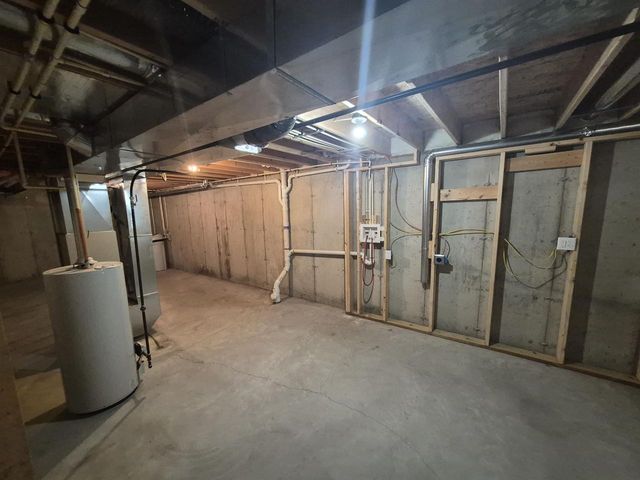 4022 Kingsford Drive, Janesville, WI 53546