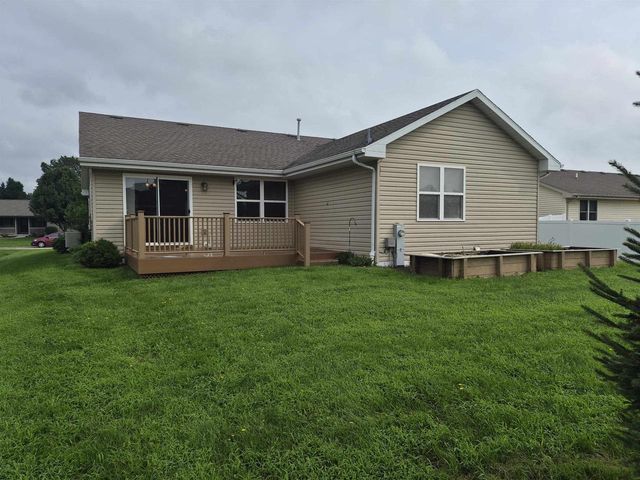 4022 Kingsford Drive, Janesville, WI 53546