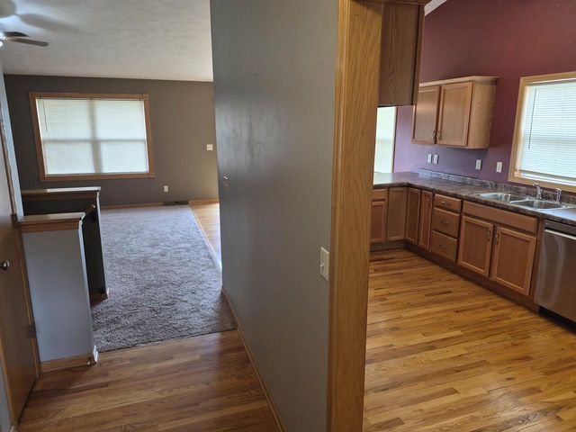 4022 Kingsford Drive, Janesville, WI 53546