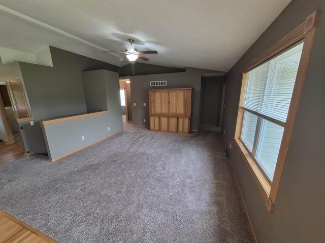 4022 Kingsford Drive, Janesville, WI 53546