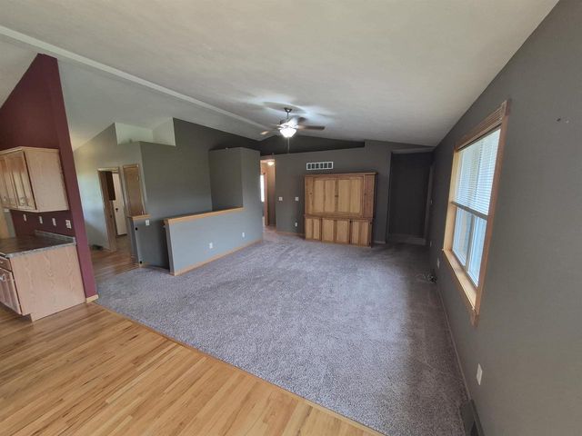 4022 Kingsford Drive, Janesville, WI 53546