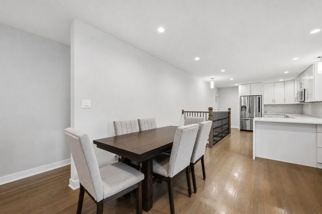 8601 Saint Louis Avenue, Skokie, IL 60076