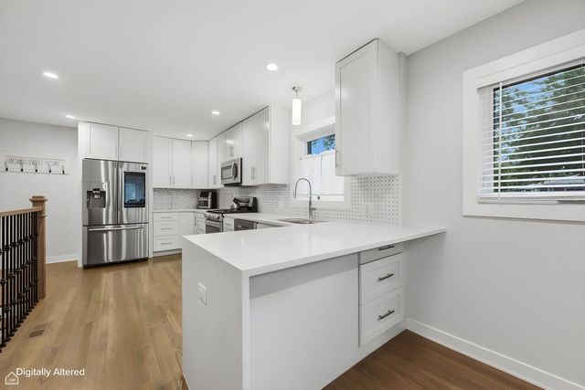 8601 Saint Louis Avenue, Skokie, IL 60076