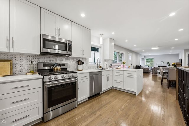 8601 Saint Louis Avenue, Skokie, IL 60076
