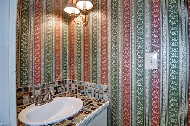 707 Steiner WAY, Norfolk, VA 23502