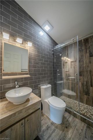 390 35th AVE NE, Naples, FL 34120