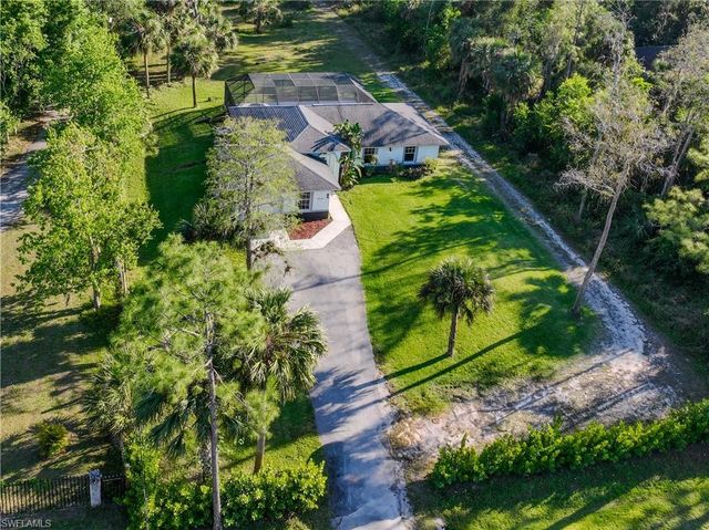 390 35th AVE NE, Naples, FL 34120