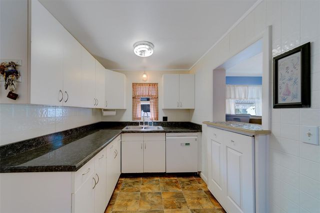 1256 NEW YORK AVENUE, Dunedin, FL 34698