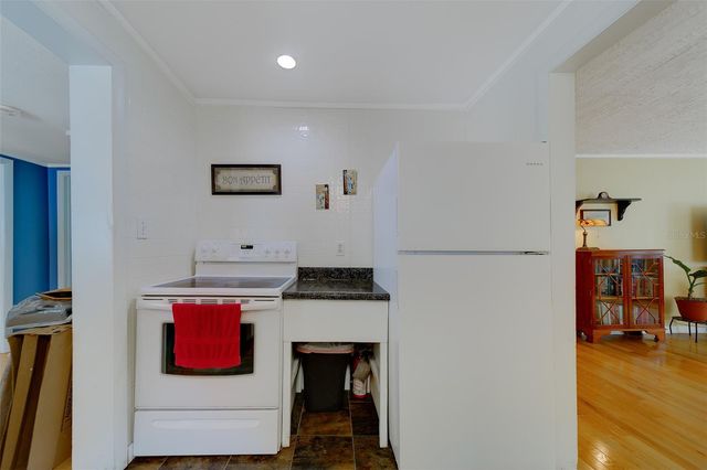 1256 NEW YORK AVENUE, Dunedin, FL 34698