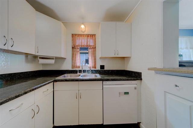 1256 NEW YORK AVENUE, Dunedin, FL 34698