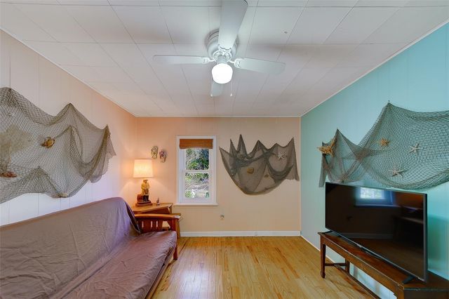 1256 NEW YORK AVENUE, Dunedin, FL 34698