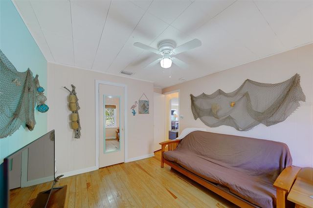 1256 NEW YORK AVENUE, Dunedin, FL 34698