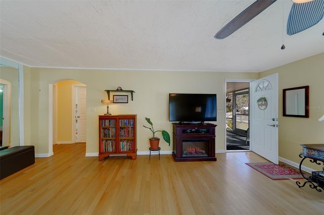 1256 NEW YORK AVENUE, Dunedin, FL 34698