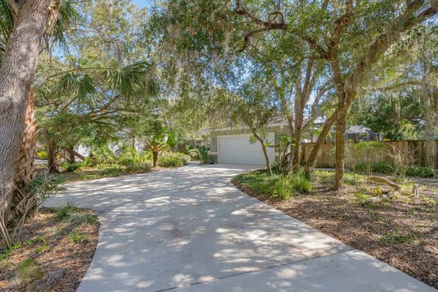 34 Ocean Pines Dr, St Augustine, FL 32080