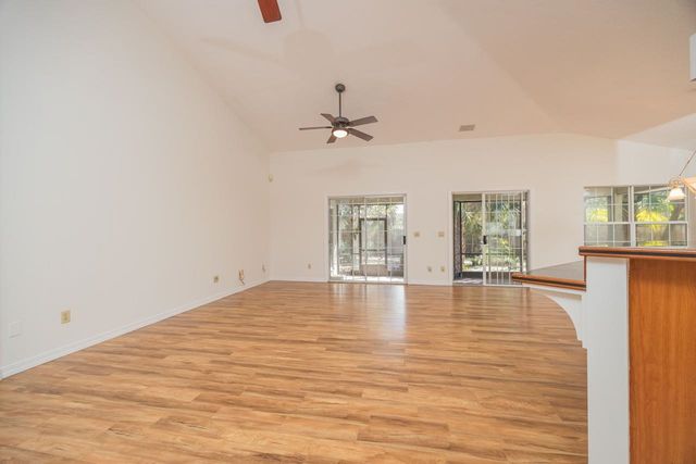 34 Ocean Pines Dr, St Augustine, FL 32080