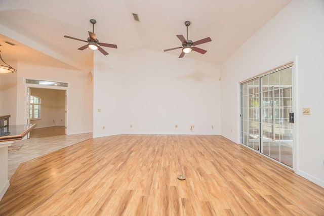 34 Ocean Pines Dr, St Augustine, FL 32080