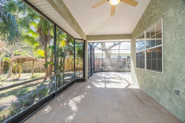 34 Ocean Pines Dr, St Augustine, FL 32080