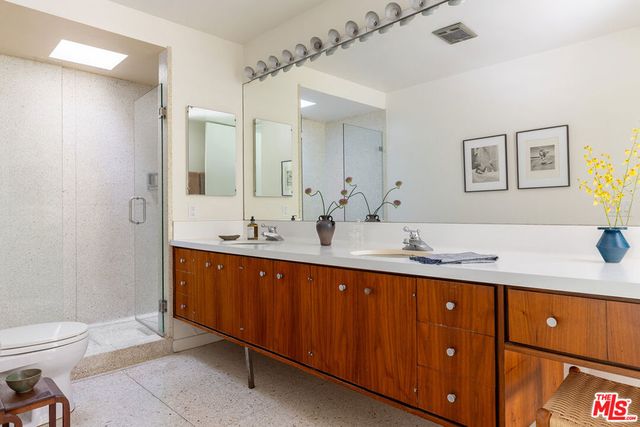9080 Wonderland Park Avenue, Los Angeles, CA 90046