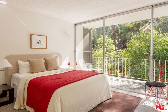 9080 Wonderland Park Avenue, Los Angeles, CA 90046