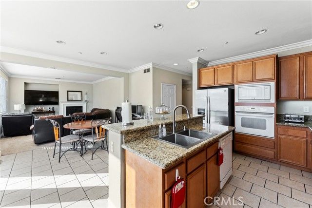 15359 Palm Leaf, Fontana, CA 92336