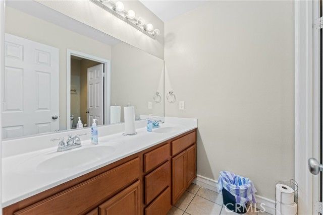 15359 Palm Leaf, Fontana, CA 92336