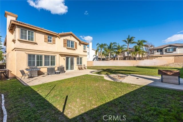 15359 Palm Leaf, Fontana, CA 92336
