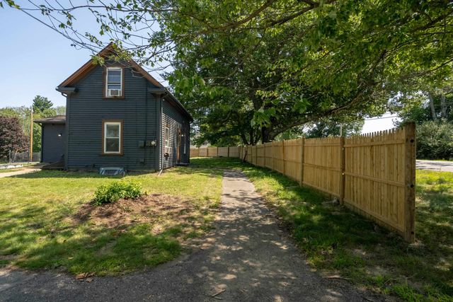 126 Rochester Hill Road, Rochester, NH 03867
