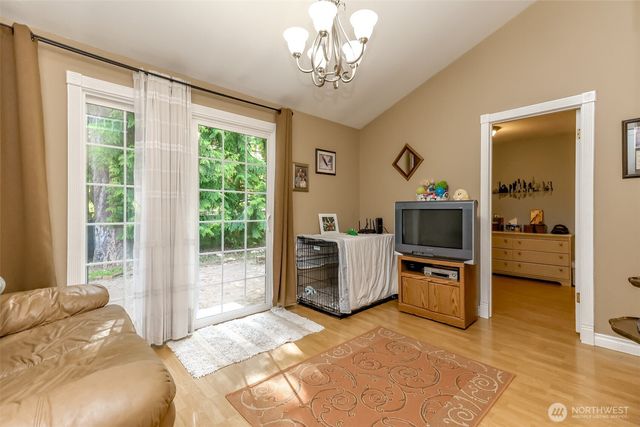 33818 35th Avenue SW, Federal Way, WA 98023