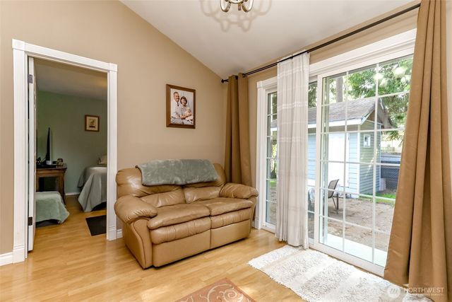 33818 35th Avenue SW, Federal Way, WA 98023