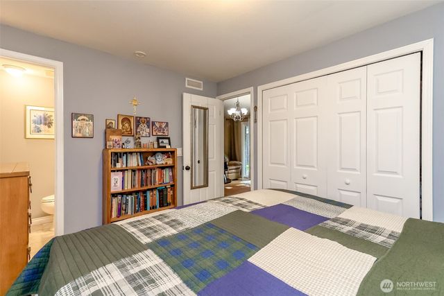 33818 35th Avenue SW, Federal Way, WA 98023