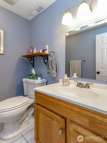 33818 35th Avenue SW, Federal Way, WA 98023