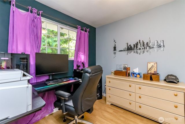 33818 35th Avenue SW, Federal Way, WA 98023