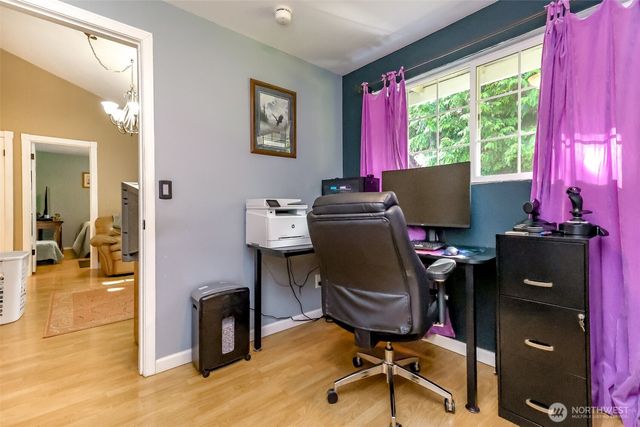 33818 35th Avenue SW, Federal Way, WA 98023