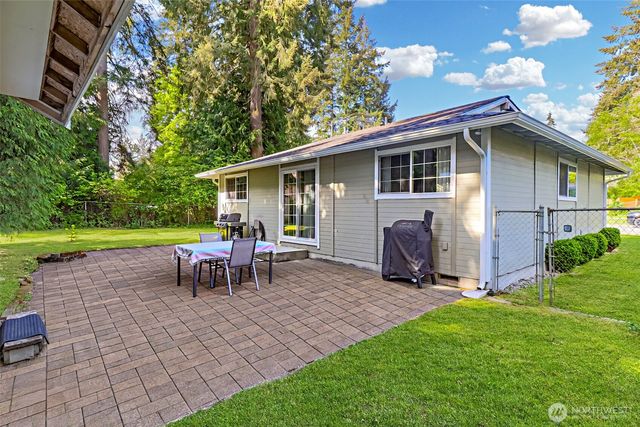 33818 35th Avenue SW, Federal Way, WA 98023