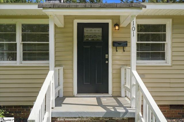 101 Arlo Court, Spartanburg, SC 29306