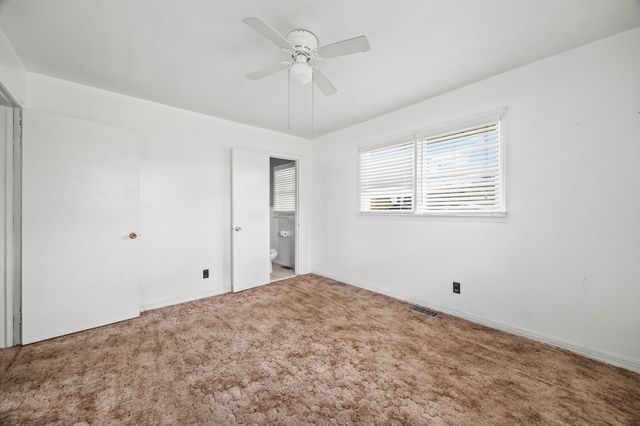 403 Robins St, Lawrenceburg, TN 38464