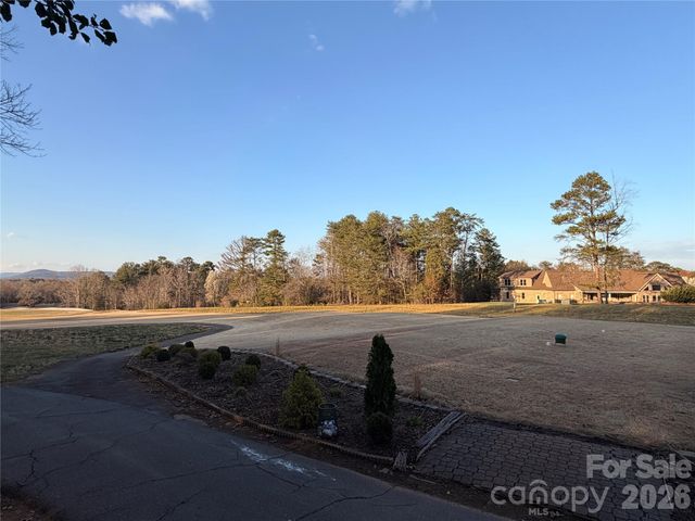 4014 Tanglewood Lane NE 188, Hickory, NC 28601