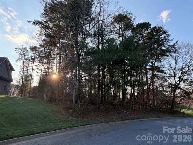 4014 Tanglewood Lane NE 188, Hickory, NC 28601