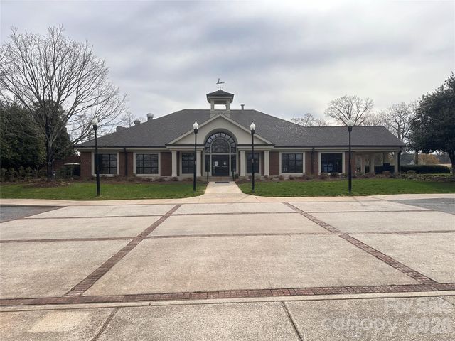 4014 Tanglewood Lane NE 188, Hickory, NC 28601