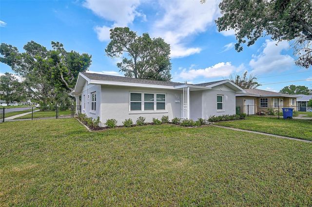 102 20TH STREET NE, Bradenton, FL 34208