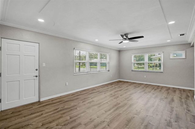 102 20TH STREET NE, Bradenton, FL 34208