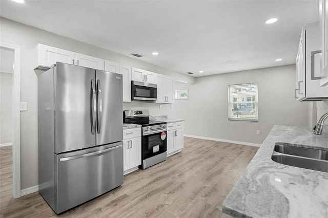 102 20TH STREET NE, Bradenton, FL 34208