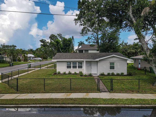 102 20TH STREET NE, Bradenton, FL 34208