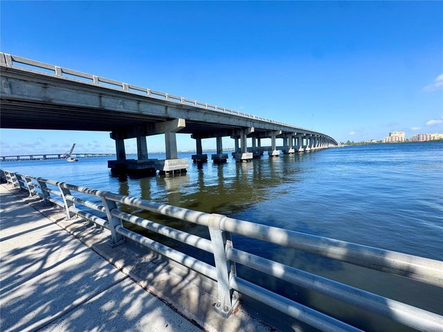 102 20TH STREET NE, Bradenton, FL 34208