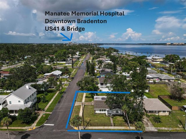 102 20TH STREET NE, Bradenton, FL 34208